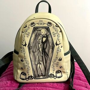 Disney Tim Burton’s The Nightmare Before Christmas mini backpack 🖤🤍